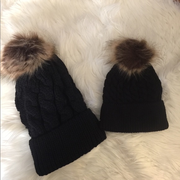 Mommy and Me Beanie set - Picture 3 of 8